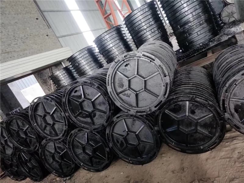 球墨鑄鐵井蓋廠家 倉(cāng)庫(kù)